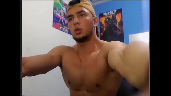 cuerpon peruano se corre la verga