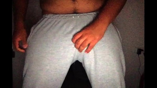 Peruvian Latin bear wanks – Oso peruano se pajea en webcam