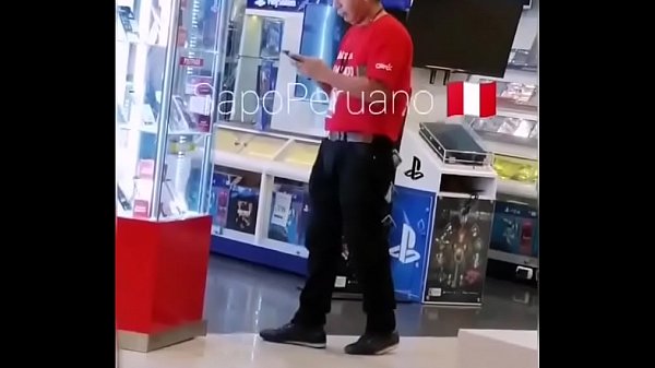 Vendedor de Claro pajeandose/ Cell phone seller fapping
