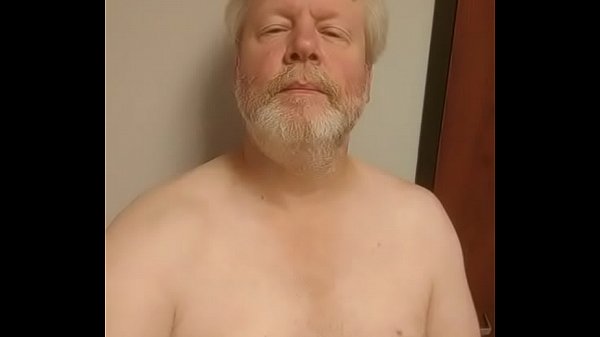 Coroa lindo loiro maduro gozando gostoso na punheta
