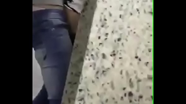 Trío a pelo en baño de Trujillo ( Perú )