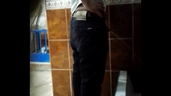 Chibolo flaco peruano tiene una rica vergaa !!!! VERGACION !!!