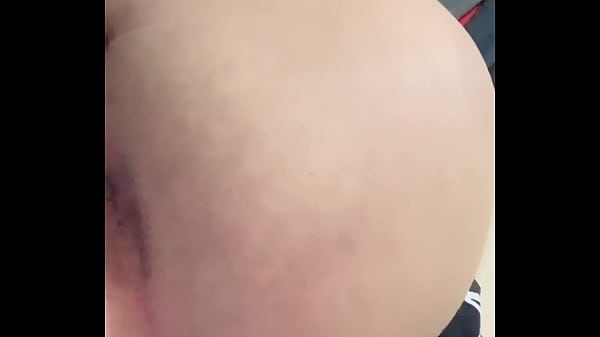 Tengo el ano pidiendo verga